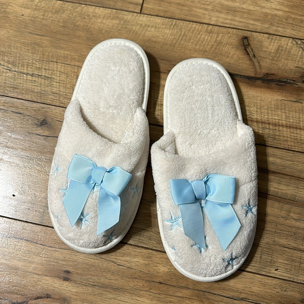 BNNW Laura Ashley slippers